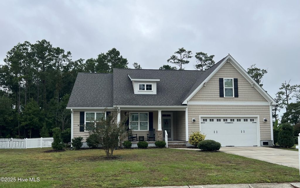 Photo of 1209 Woods Court, Morehead City, NC 28557 (MLS # 100534342)