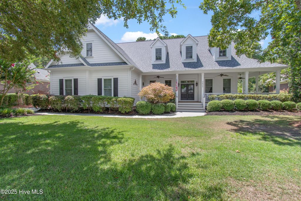 Photo of 2625 St James Drive SE, Southport, NC 28461 (MLS # 100529985)