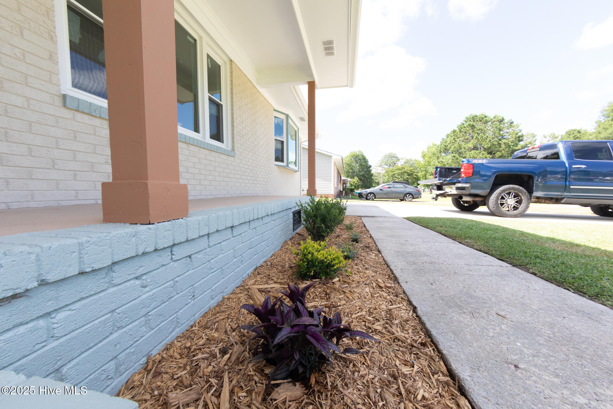 208 Forest View Drive