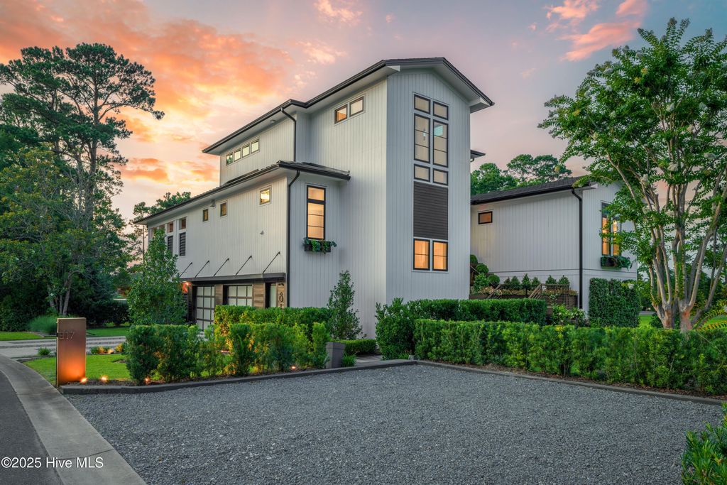 Photo of 817 Bailey Harbor Lane, Wilmington, NC 28411 (MLS # 100517435)