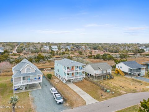 A home in Oak Island