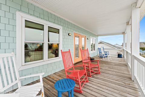 A home in Oak Island