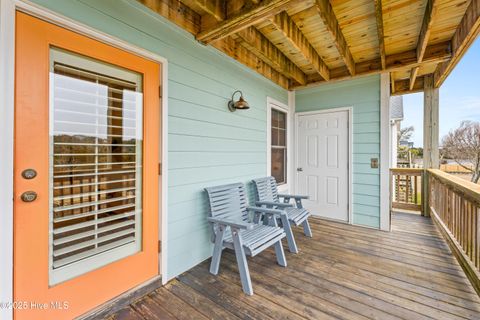 A home in Oak Island