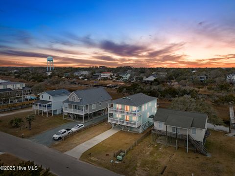 A home in Oak Island