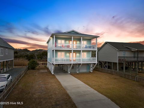 A home in Oak Island