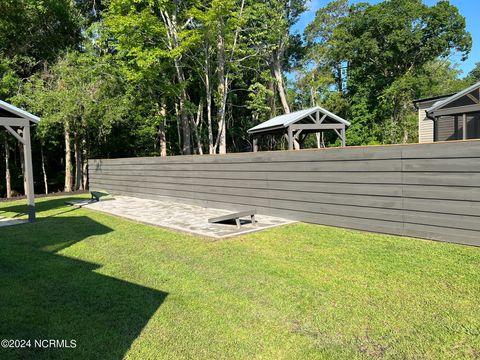 A home in Lake Waccamaw