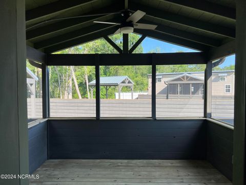 A home in Lake Waccamaw