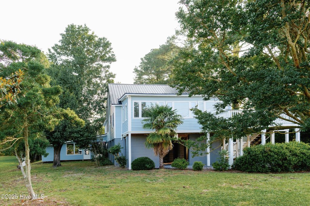 Photo of 1498 Bayview Road, Bath, NC 27808 (MLS # 100510477)