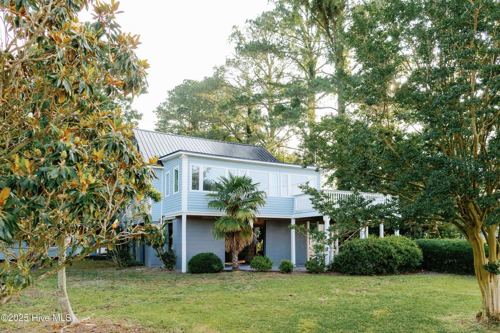 Photo of 1498 Bayview Road, Bath, NC 27808 (MLS # 100510477)