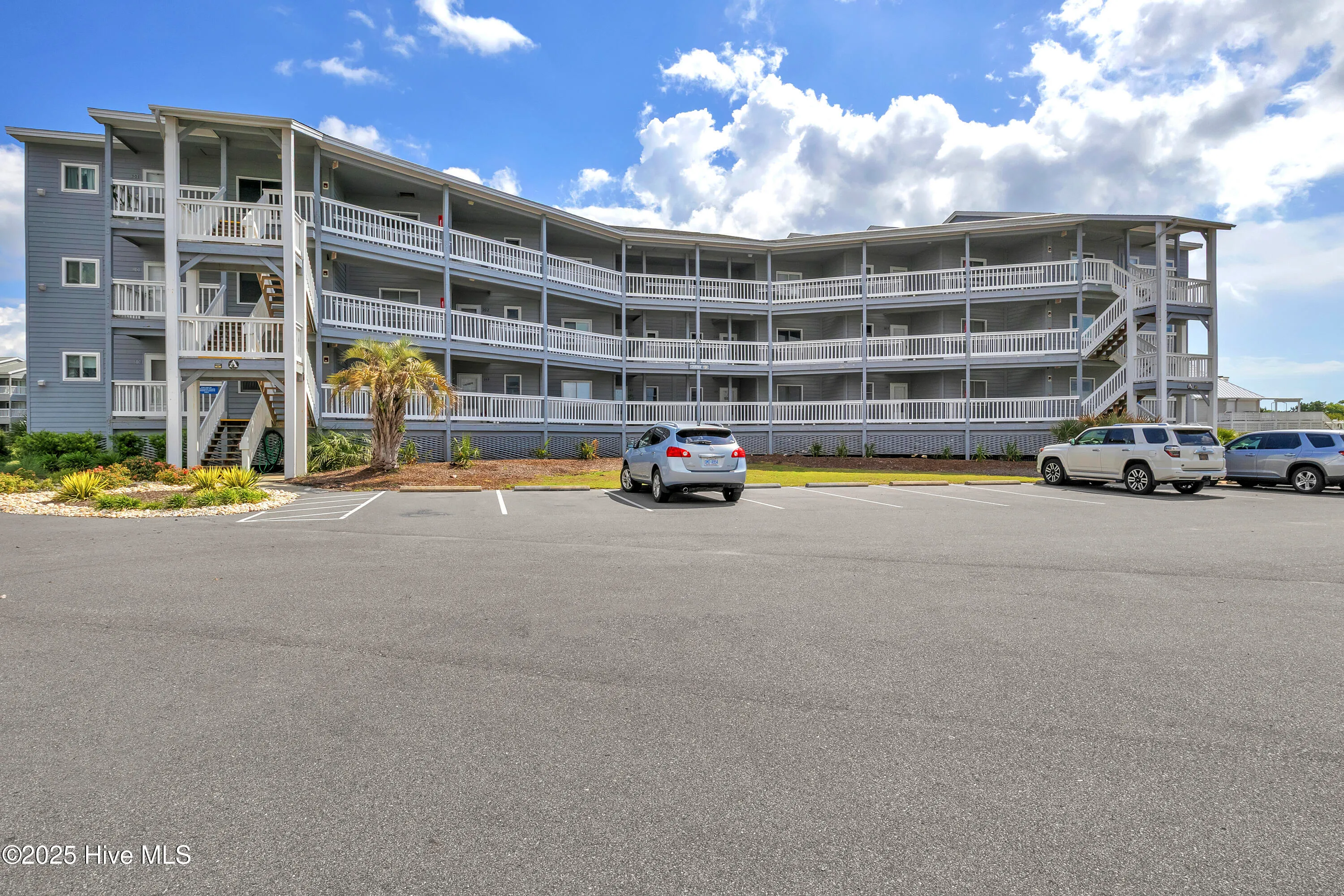 Carolina Beach, North Carolina 28428, United States, 2 Bedrooms Bedrooms, ,2 BathroomsBathrooms,Residential,Active,132403