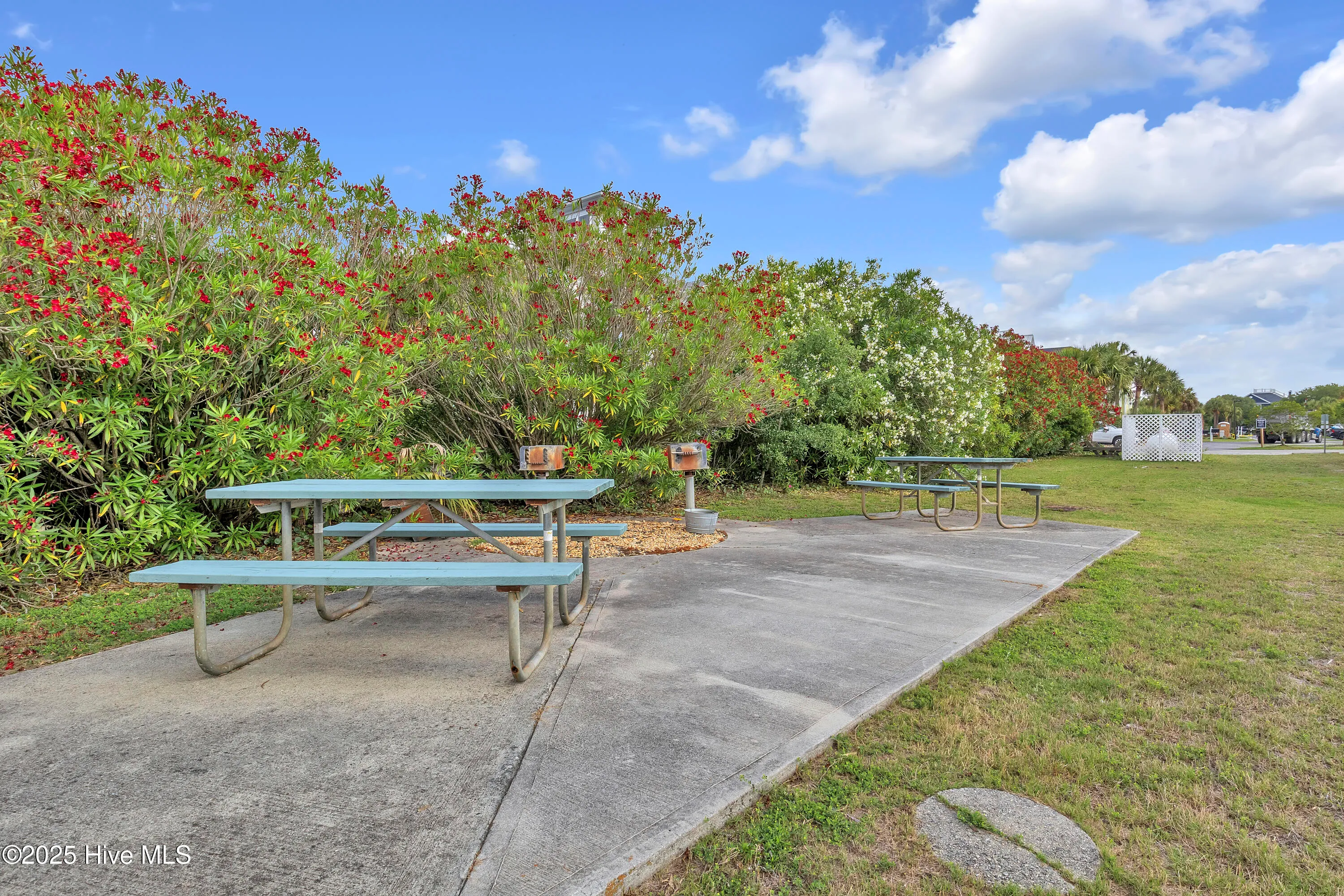Carolina Beach, North Carolina 28428, United States, 2 Bedrooms Bedrooms, ,2 BathroomsBathrooms,Residential,Active,132403