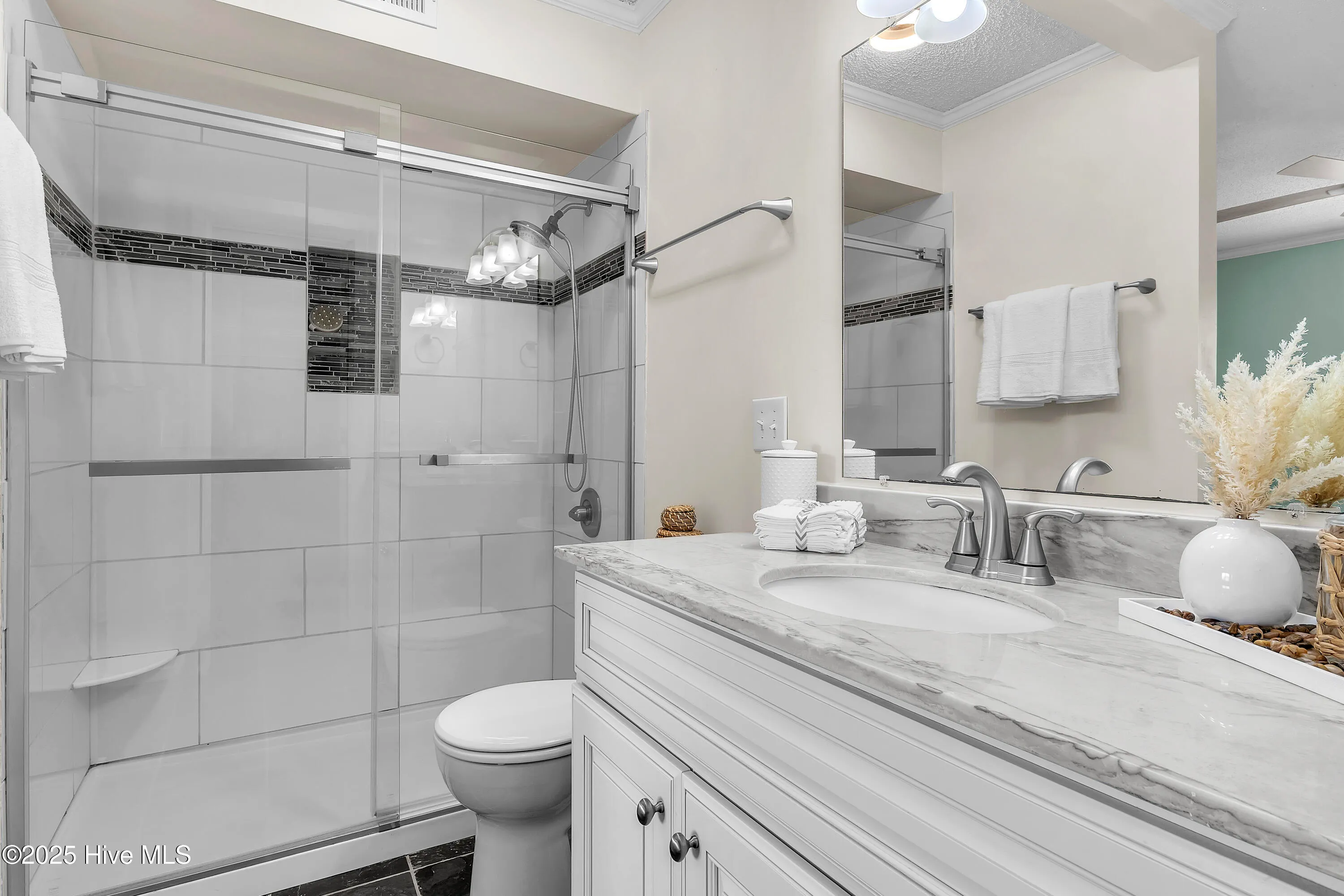 Carolina Beach, North Carolina 28428, United States, 2 Bedrooms Bedrooms, ,2 BathroomsBathrooms,Residential,Active,132403