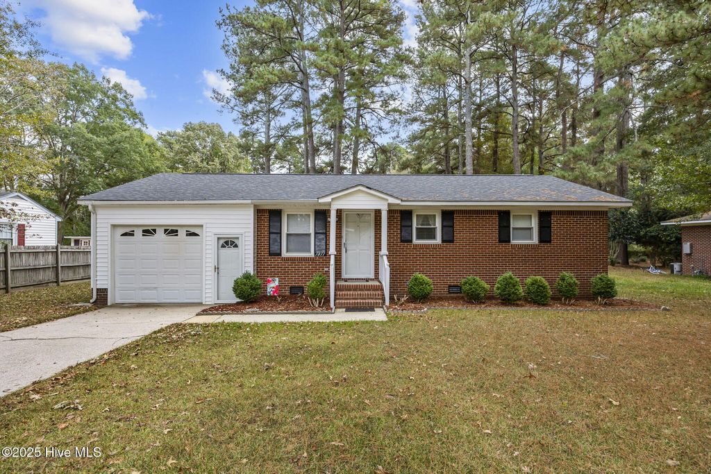 Photo of 1811 W Howard Avenue, Tarboro, NC 27886 (MLS # 100535534)