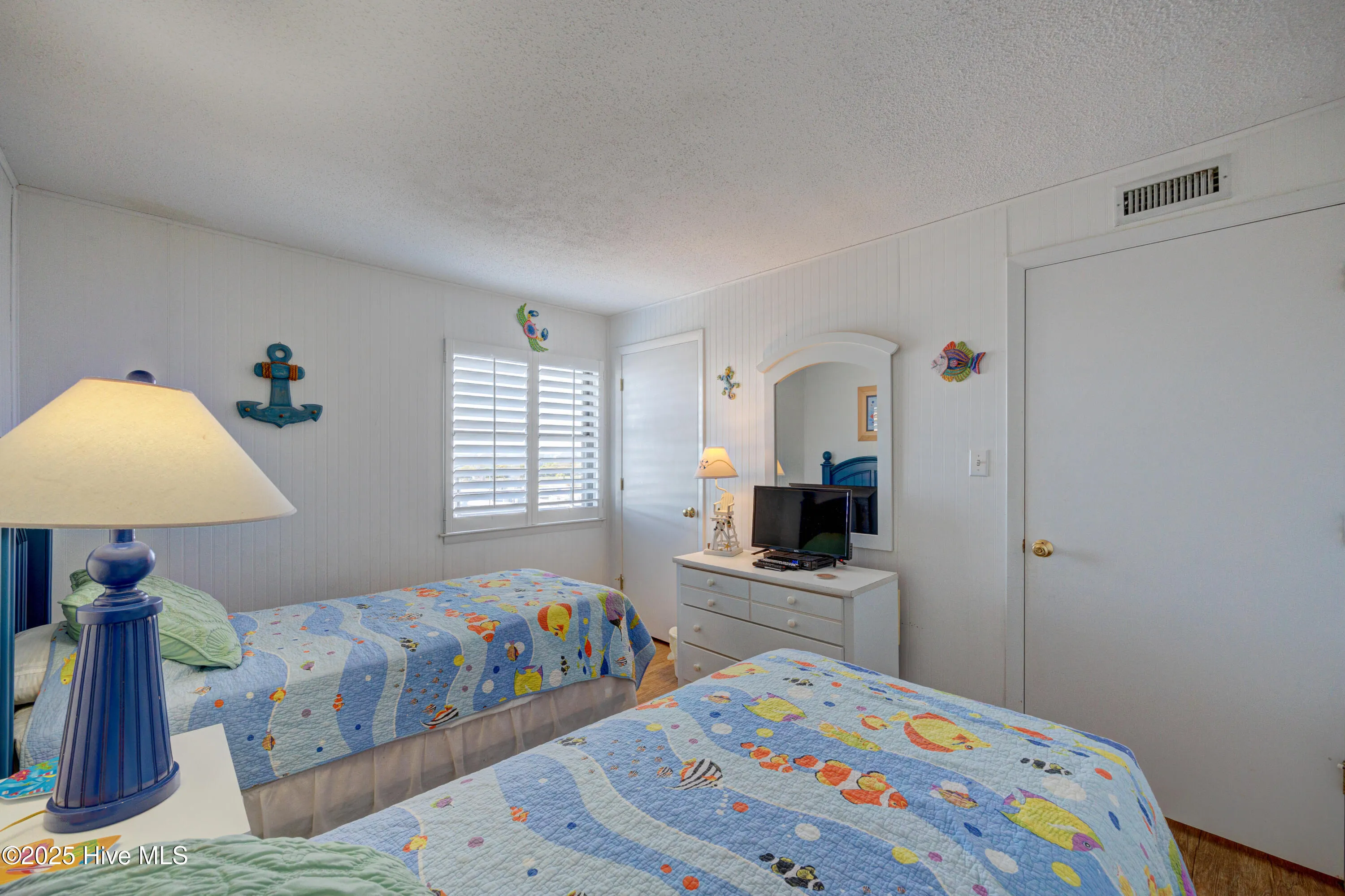 Indian Beach, North Carolina 28512, United States, 3 Bedrooms Bedrooms, ,2 BathroomsBathrooms,Residential,Active,120989