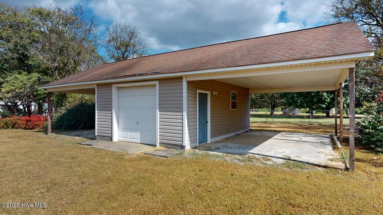 Pikeville, North Carolina 27863, United States, 3 Bedrooms Bedrooms, ,2 BathroomsBathrooms,Residential,Active,225702