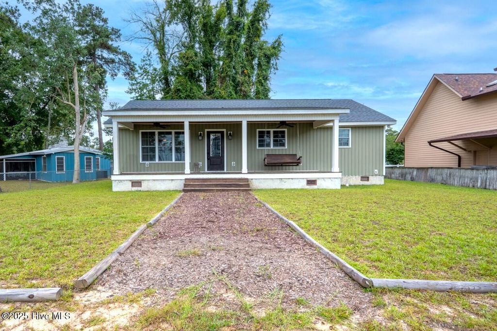Photo of 51 Sunrise Cove, Elizabethtown, NC 28337 (MLS # 100535075)