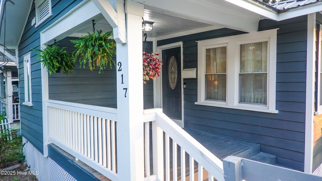 Photo of 217 N 11th Street, Wilmington, NC 28401 (MLS # 100532346)