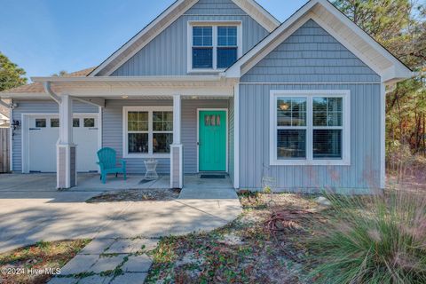 A home in Oak Island