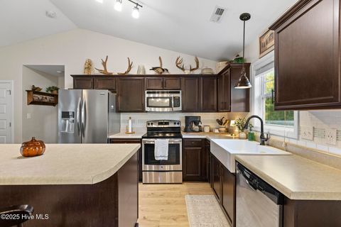 Tiny photo for 206 N Windy Ridge Road, Hubert, NC 28539 (MLS # 100538104)