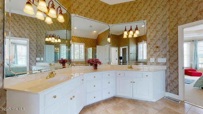 Greenville, North Carolina 27834, United States, 4 Bedrooms Bedrooms, ,4 BathroomsBathrooms,Residential,Active,152498