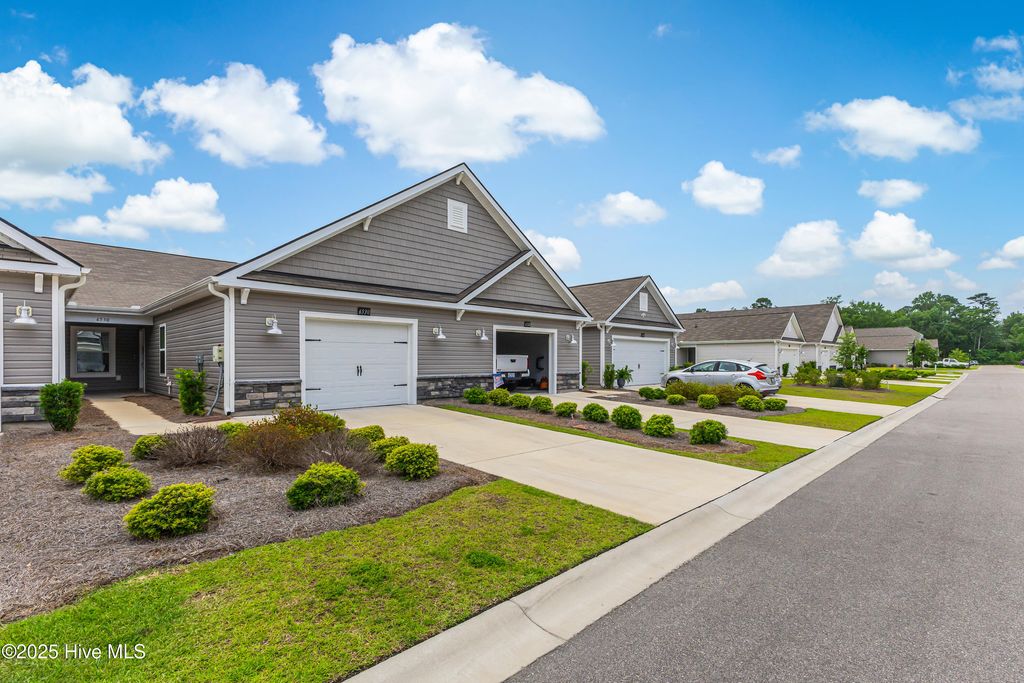 Photo of 6530 Green Fennel Avenue SW, Ocean Isle Beach, NC 28469 (MLS # 100511637)