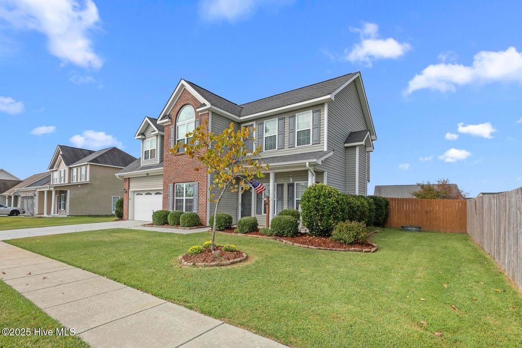 Photo of 169 Moonstone Court, Jacksonville, NC 28546 (MLS # 100522841)