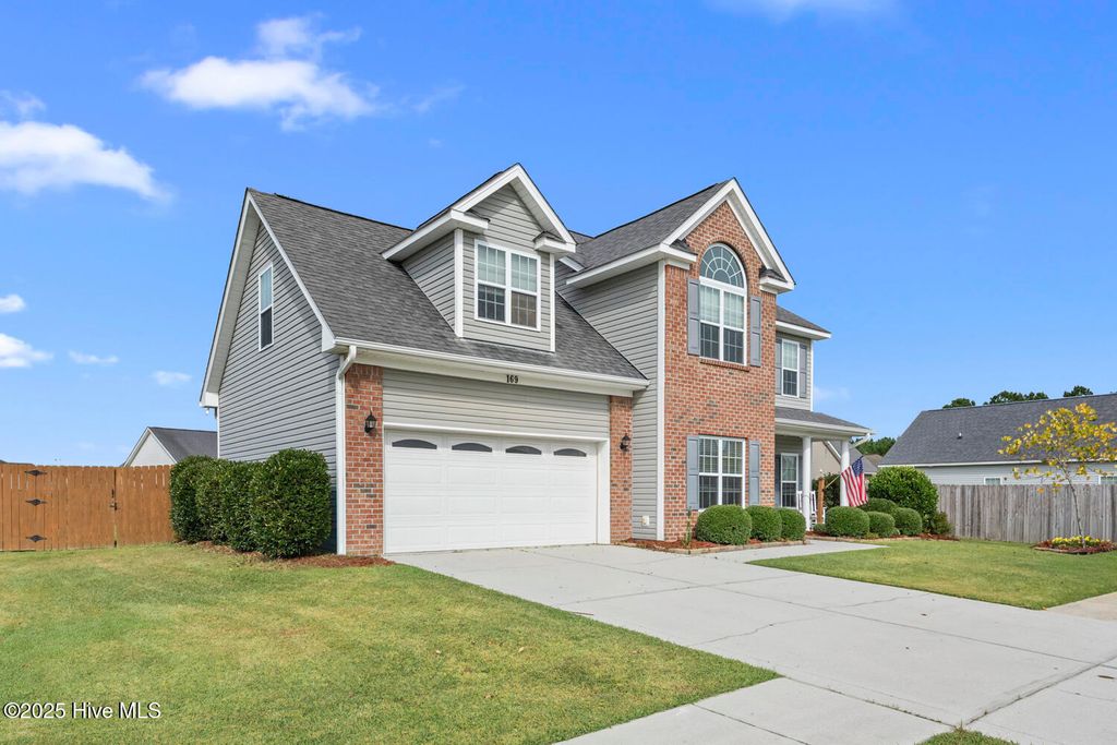 Photo of 169 Moonstone Court, Jacksonville, NC 28546 (MLS # 100522841)