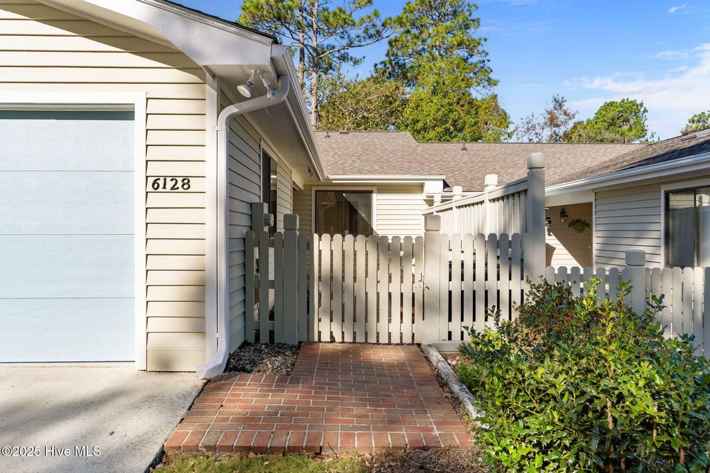 Photo of 6128 Inland Greens Drive, Wilmington, NC 28405 (MLS # 100537867)