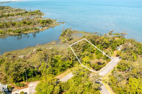 3 West Court Pine Knoll Shores NC 28512