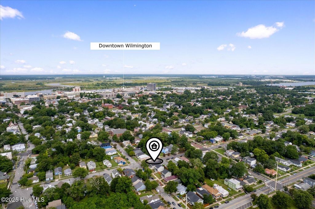 Photo of 901 Walnut Street, Wilmington, NC 28401 (MLS # 100519380)