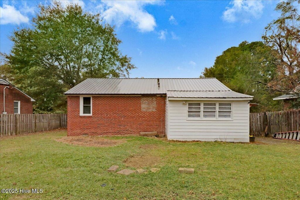 Photo of 940 Old 111 Highway, Goldsboro, NC 27534 (MLS # 100538845)