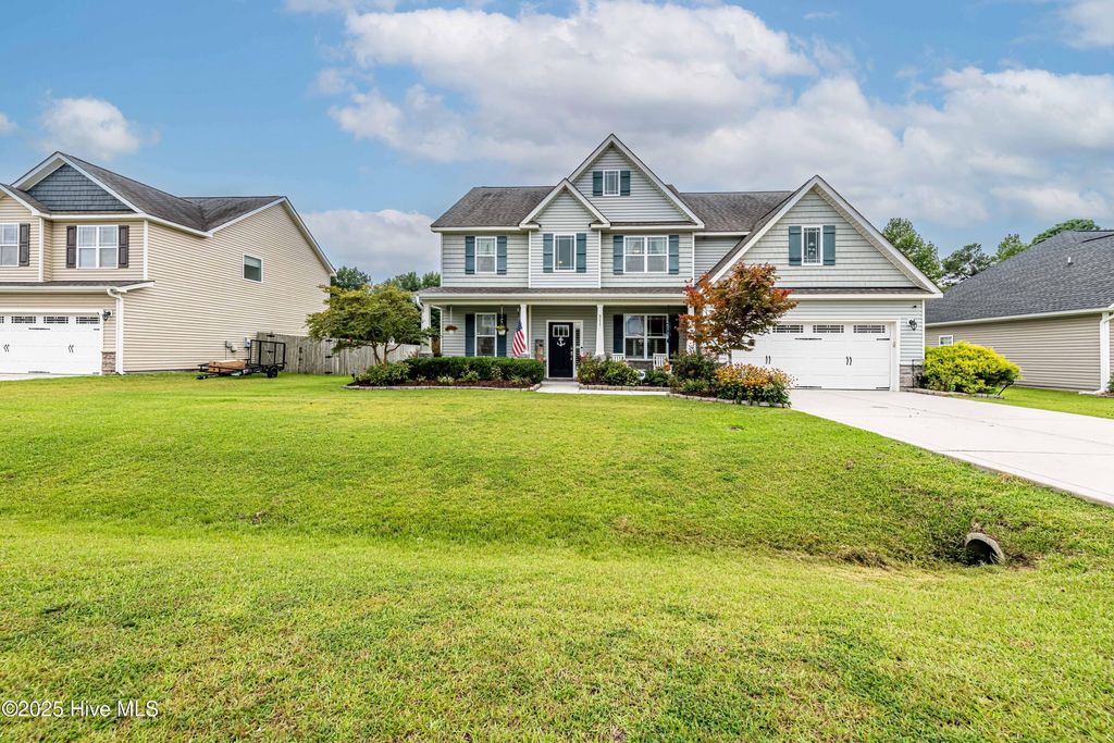 Photo of 311 Catamaran Road, Swansboro, NC 28584 (MLS # 100524839)