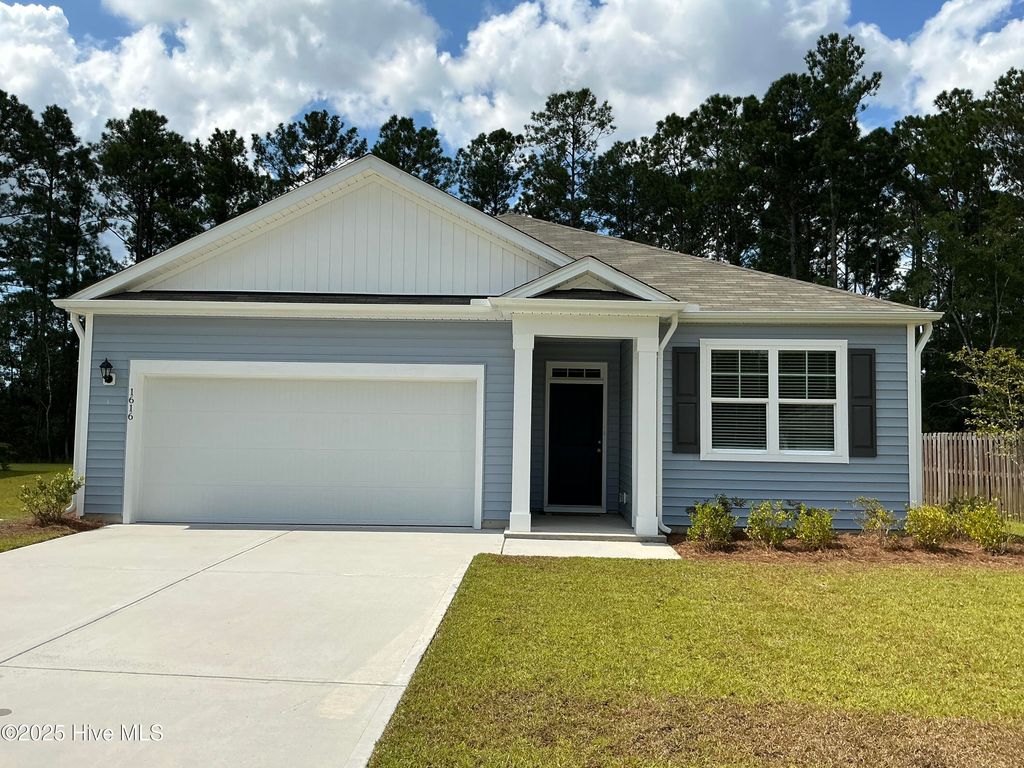 Photo of 1616 Lightered Knot Court, Bolivia, NC 28422 (MLS # 100524327)