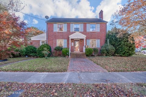 A home in Elizabeth City