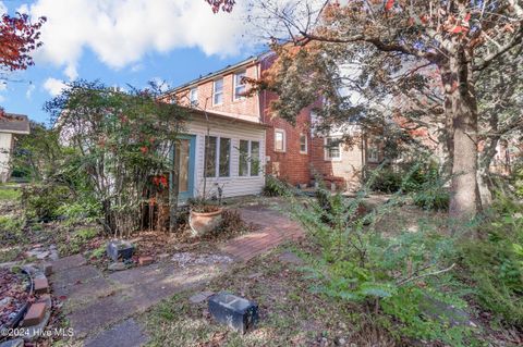 A home in Elizabeth City