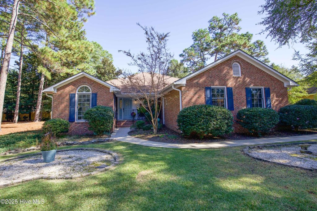 Photo of 110 Saint Andrews Drive, Pinehurst, NC 28374 (MLS # 100537560)