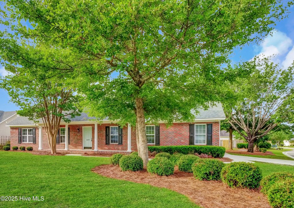 Photo of 5200 Woods Edge Road, Wilmington, NC 28409 (MLS # 100514864)