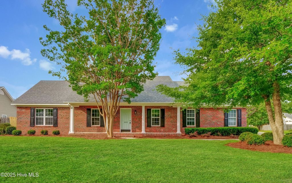 Photo of 5200 Woods Edge Road, Wilmington, NC 28409 (MLS # 100514864)