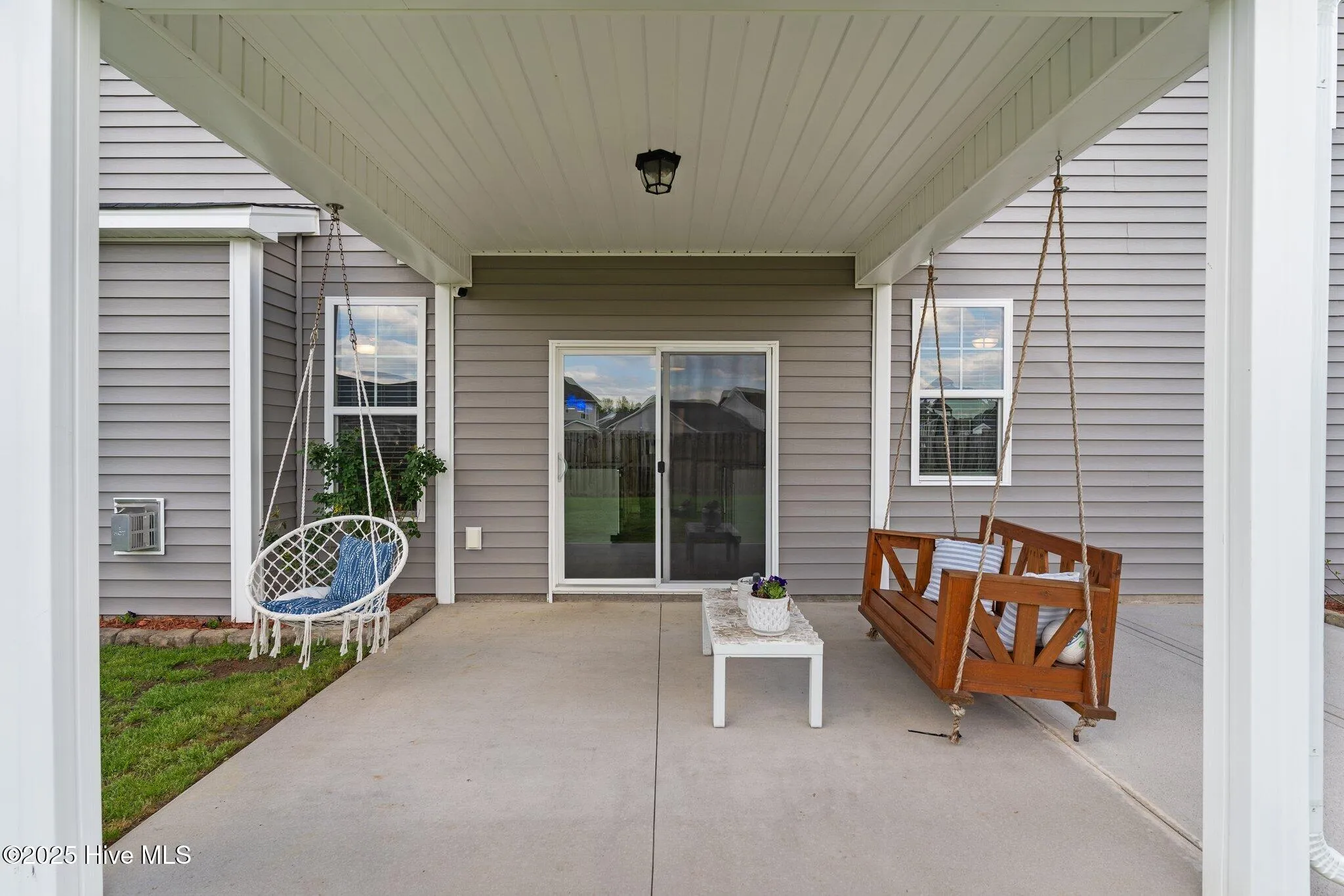 Castle Hayne, North Carolina 28429, United States, 4 Bedrooms Bedrooms, ,3 BathroomsBathrooms,Residential,Pending,105744