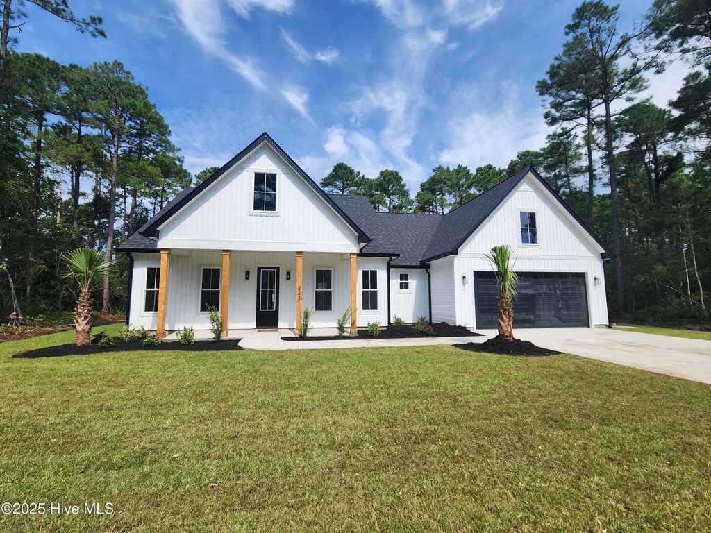 Photo of 333 Pineknoll Drive NW, Calabash, NC 28467 (MLS # 100527213)
