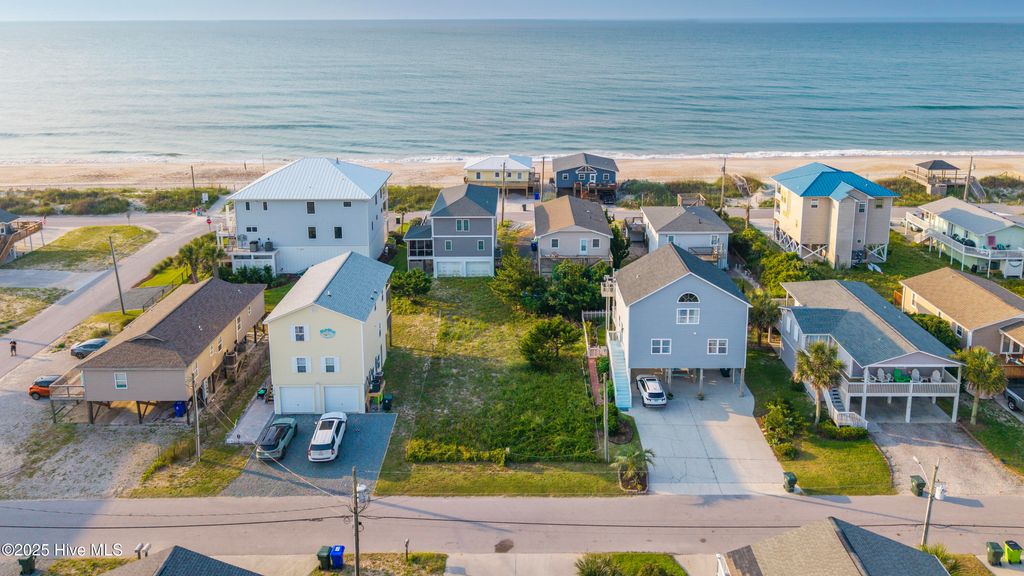 Photo of 1422 N Topsail Drive, Surf City, NC 28445 (MLS # 100516122)