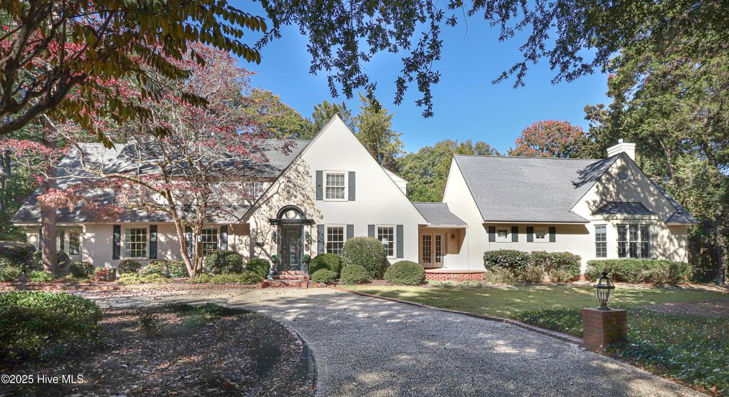 Photo of 40 Culdee Road, Pinehurst, NC 28374 (MLS # 100542872)