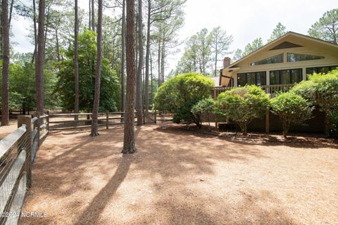 Single Family Residence in Pinehurst NC 12 Edinburgh Lane 55.jpg