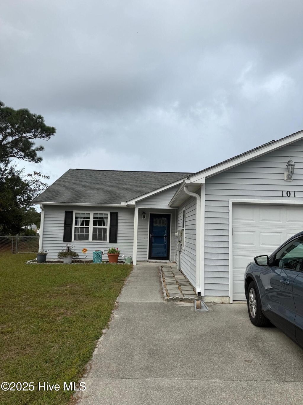 Photo of 101 Charlton Road, Hubert, NC 28539 (MLS # 100535544)