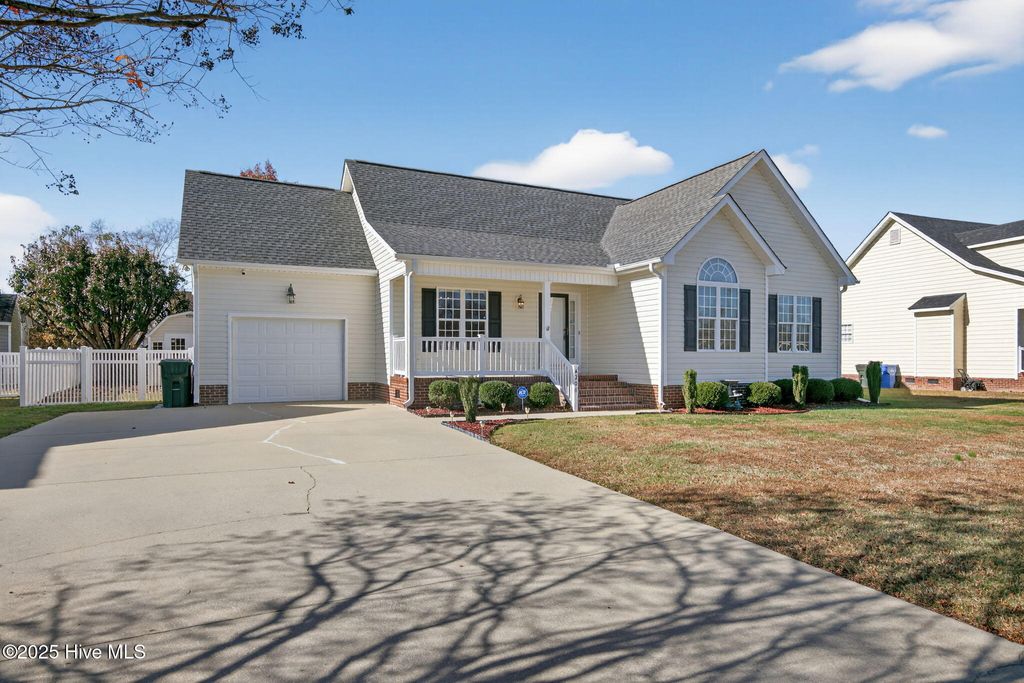 Photo of 4206 Nantucket Drive NW, Wilson, NC 27896 (MLS # 100542196)