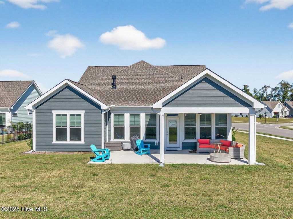 Photo of 7334 Oakland Country Court, Winnabow, NC 28479 (MLS # 100536034)