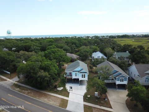 A home in Oak Island