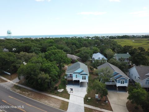 A home in Oak Island