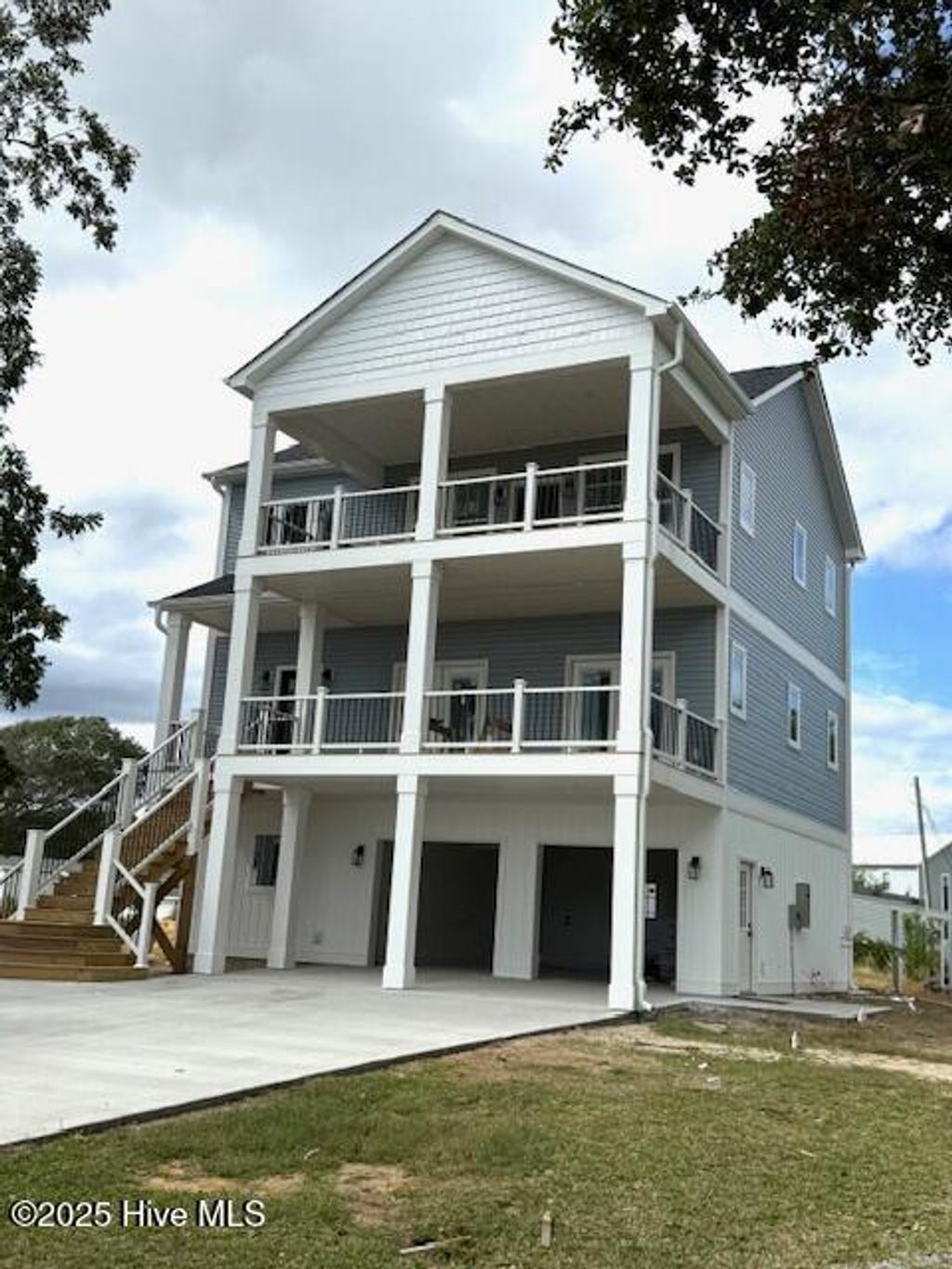 Photo of 444 Pearson Circle, Newport, NC 28570 (MLS # 100534754)