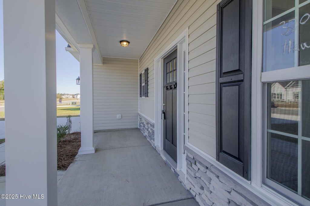 Photo of 320 Black Hawk Drive, Jacksonville, NC 28546 (MLS # 100504962)